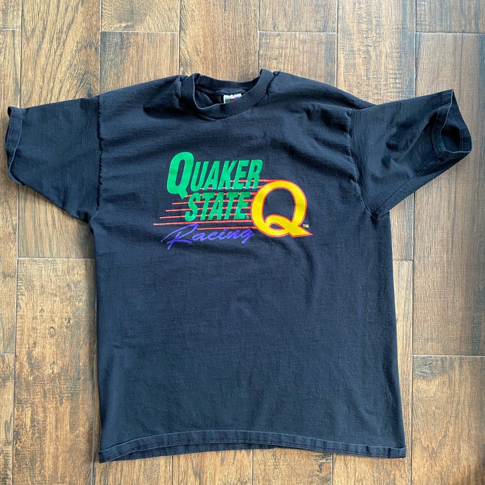 Vintage single stitch 90s.    QUAKER state racing tee